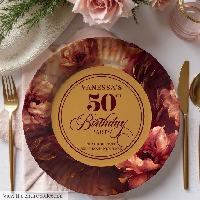 Assiettes En Carton Fleurs d'or à tendance rouge foncé 50e anniversair (Trendy Dark Red Blush Gold Flowers 50th Birthday Paper Plates)