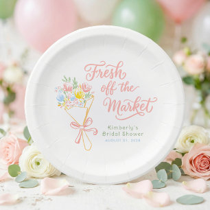 Assiettes En Carton Fraîchement sur le marché Fête de mariage colorée
