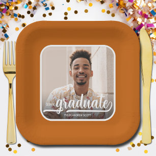 Assiettes En Carton Graduate Photo Bold Script Burnt Orange Graduation