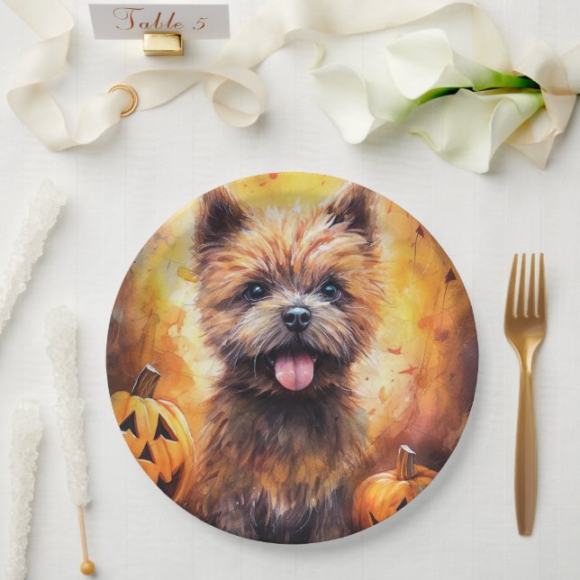 Assiettes En Carton Halloween Cairn Terrier Avec La Peur Citrouille (Mariage)