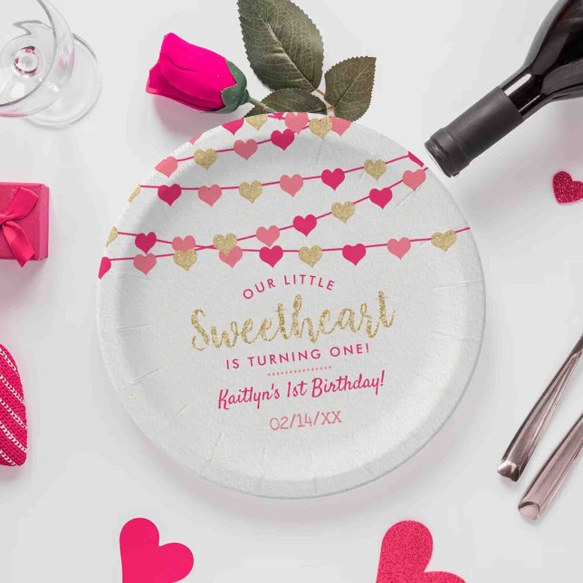Assiettes En Carton Hanging Love Hearts Petit Amoureux Anniversaire (Créateur téléchargé)