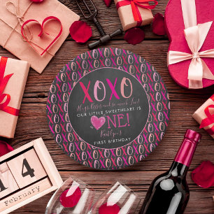 Assiettes En Carton Hugs & Kisses (XOXO) Valentine's Day 1st Birthday