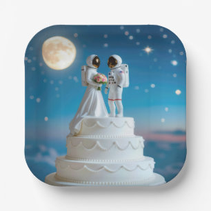 Assiettes En Carton Jeunes mariés astronautes sur un gâteau de mariage