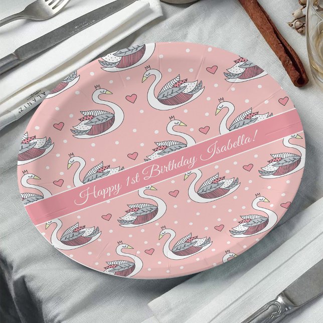 Assiettes En Carton Jolie Princesse Rose Swans Baby Girl 1er anniversa (1st birthday party idea: baby girl swan princess paper plates in blush pink)