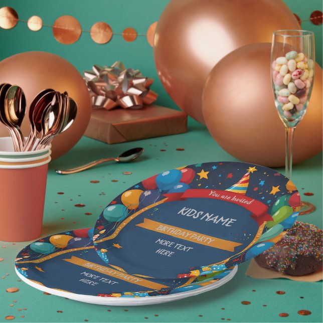 Assiettes En Carton Joyeux Invitation d'anniversaire (Multi)