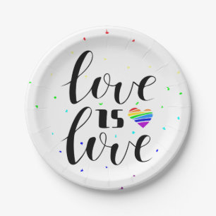 Assiettes En Carton L'amour est l'amour Coeurs arc-en-ciel