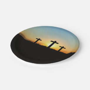 Assiettes En Carton Les croix de crucifixion au coucher du soleil