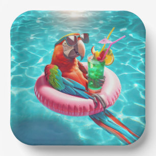 Assiettes En Carton Macaw flottante dans un bassin