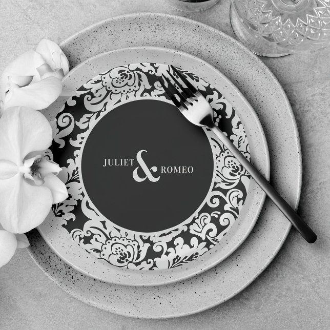 Assiettes En Carton Mariage damassé florale moderne noir & blanc éléga (elegant black and white personalized wedding paper plates)