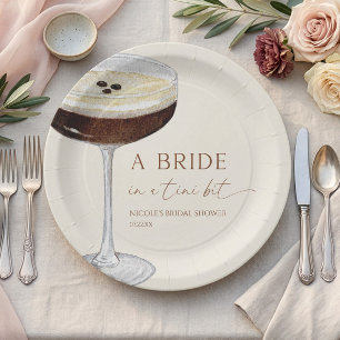 Assiettes En Carton Mariée Dans Un Tini Bit Expresso Martini Enterreme