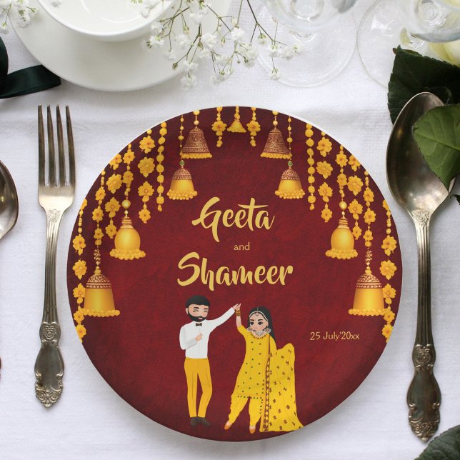 Assiettes En Carton Maroon mariage indien Haldi Mehndi Sangeet jaune (Haldi Mehndi Sangeet Indian wedding maroon yellow template Paper Plates personalized tableware decor)