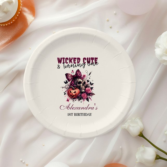 Assiettes En Carton Mignonne et Tourner une fille Halloween Anniversai (Créateur téléchargé)
