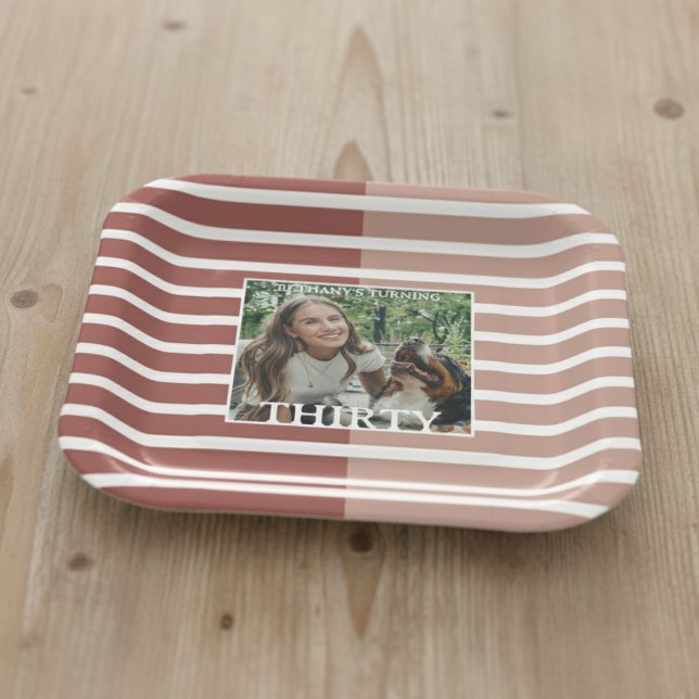 Assiettes En Carton Modern Minimalist Striped 30th Birthday Photo (Celebrate the beginning of a new decade with this Modern Minimalist Striped 30th Birthday Plate!)