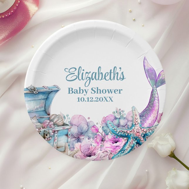 Assiettes En Carton Pastel Floral Mermaid Baby shower (Pastel Floral Mermaid Tail Baby Shower Paper Plates on a party table with a white rose.)