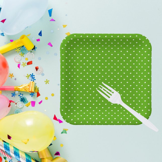 Assiettes En Carton Petite coeur sur vert clair (Créateur téléchargé)