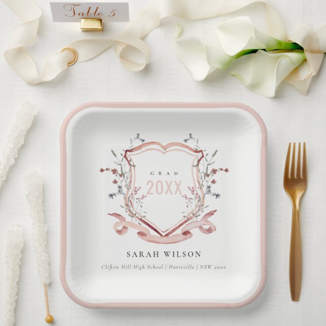 Assiettes En Carton Pink Blush Fleur sauvage Aquarelle Crest Graduatio (Mariage)