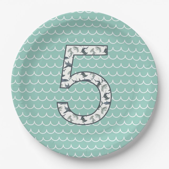 Assiettes En Carton Plate d'anniversaire personnalisée pour requins |  (Devant)