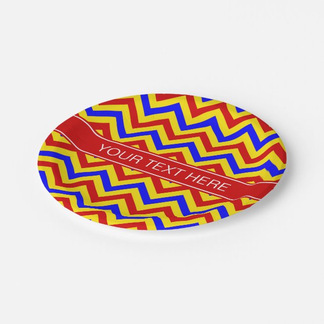 Assiettes En Carton Rouge, jaune, Blue LG Chevron Red Name Monogram (Angle)