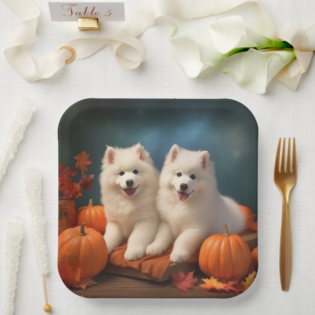 Assiettes En Carton Samoyed Chiot Automne Citrouille de plaisir (Mariage)