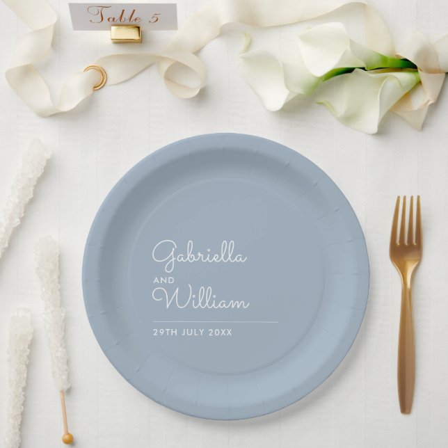 Assiettes En Carton Script moderne simple et élégant Dusty Blue (Mariage)