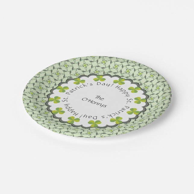 Assiettes En Carton Shamrock celte de la Saint Patrick Personnalisé (Angle)