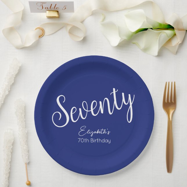 Assiettes En Carton Simply Modern Script Marine Blue 70e anniversaire (Mariage)