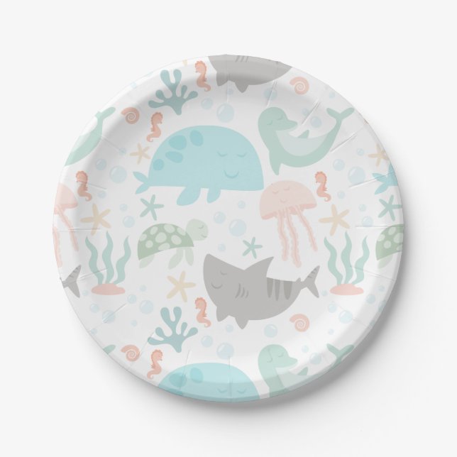 Assiettes En Carton Sous Le Bébé De Mer (Devant)