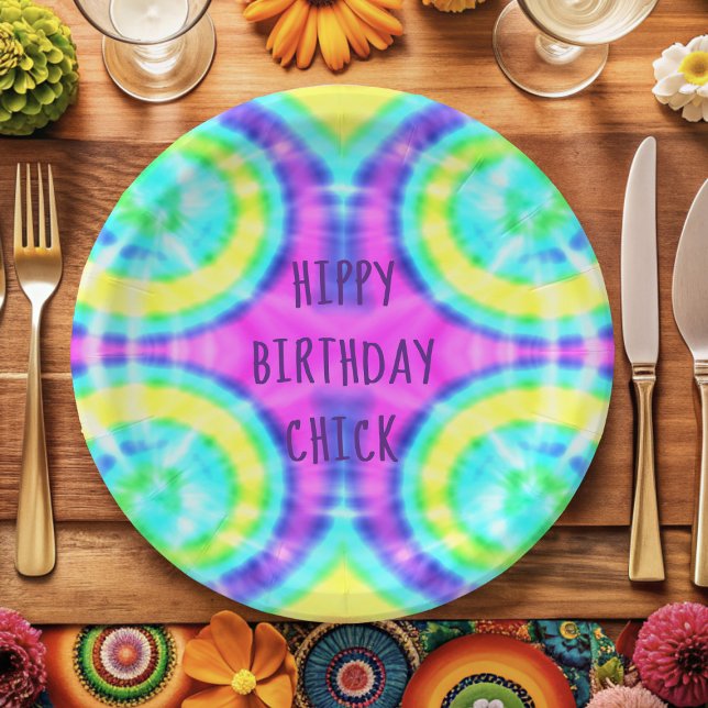 Assiettes En Carton Tie Dye Hippy Plaque papier d'anniversaire (Hippy Birthday Chick! Just add your name to this trippy hippie paper plate)