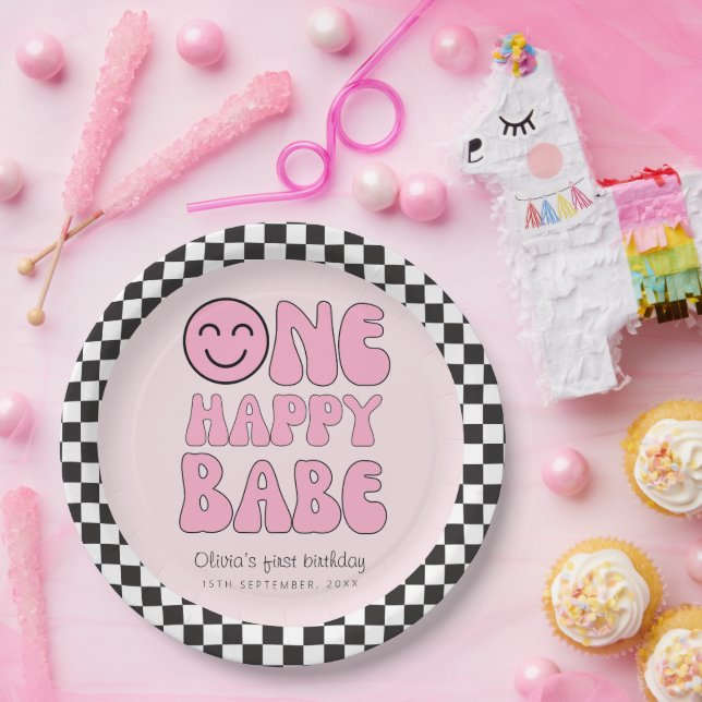 Assiettes En Carton Un Bébé heureux, joyeux visage rose (Fête)