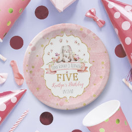 Assiettes En Carton Un lapin atteint le cinquième anniversaire
