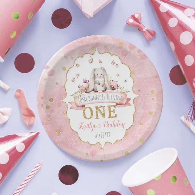 Assiettes En Carton Un lapin devient un 1er anniversaire (Créateur téléchargé)