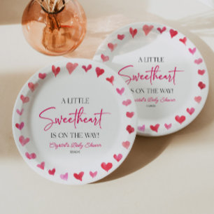 Assiettes En Carton Une petite chérie rouge coeurs roses Baby Shower
