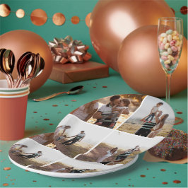 Assiettes en papier personnalisées avec collage de
