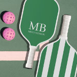 Ästhetische Country Club Green Stripes Monogramm N Pickleball Schläger<br><div class="desc">Erhöhen Sie Ihr Pickleball-Spiel mit unserem Mit Monogramm Paddle aus dem Grünen und Weißen Streifen - ein Paddel, bei dem es nicht nur um Punkte geht, sondern auch um eine stilvolle Erklärung auf dem Platz. Inspiriert von der zeitlosen Eleganz der Ästhetik des alten Geldes, den Landklubs und dem üppigen Grün...</div>