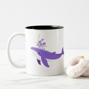 Ästhetischer Lila-Wal und Lilien-Manifestation Zweifarbige Tasse