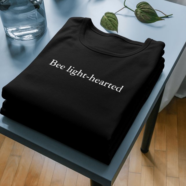 ästhetisches Outfit Zitat Bee leidenschaftlich T-Shirt (Von Creator hochgeladen)