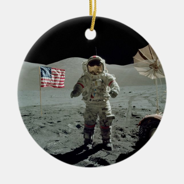 Astronaut Apollo 17 im Stier Littrow Tal Keramik Ornament (Vorne)