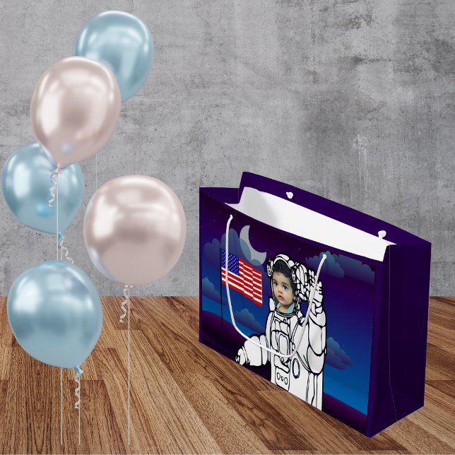 Astronaut auf dem Mond Weltraumjunge Große Geschenktüte (Von Creator hochgeladen)