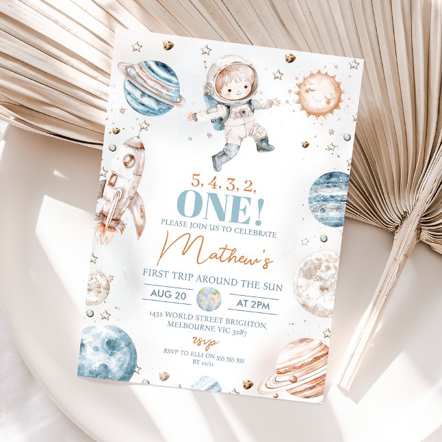 Astronaut Blue First Trip rund um die Sonne Geburt Einladung (Boys First Trip Around the Sun 1sy Birthday Invitation, Astronaut Outer-space Themed Planets Space)