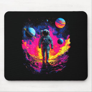 Astronaut geht in der Galaxie Weltraumforscher S Mousepad