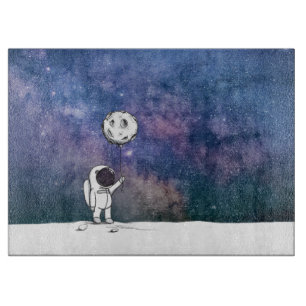 Astronaut im All mit Mondballon Kosmostars Schneidebrett