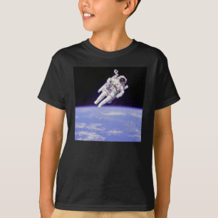 Astronaut im Raum-Shirt T-Shirt
