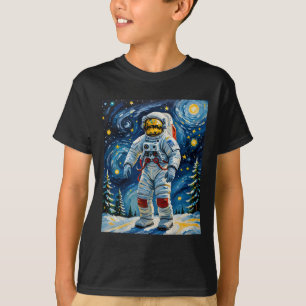 Astronaut im Winterwald T-Shirt