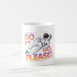 Astronaut schwimmt im Weltraum Kaffeetasse