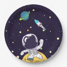 Astronaut schwimmt im Weltraum