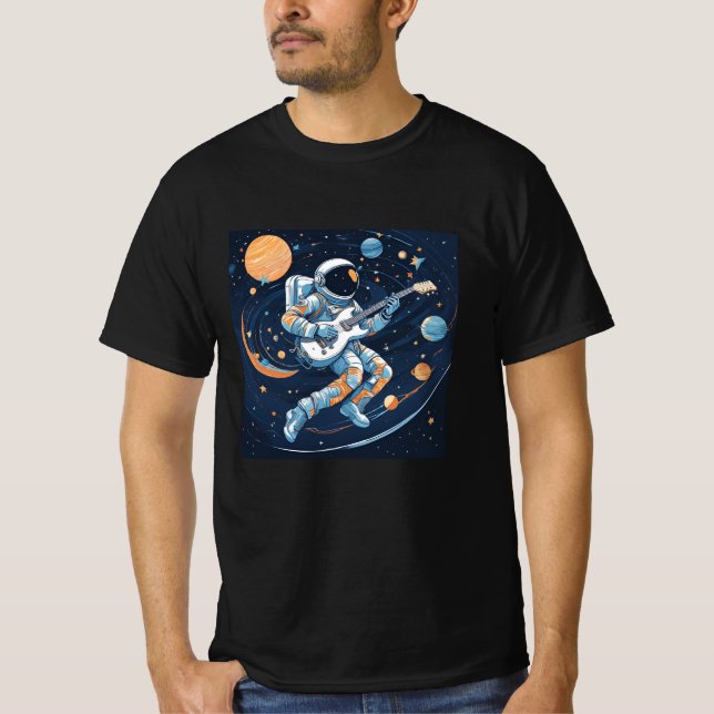 Astronaut spielt Gitarre im Weltraum T-Shirt (Vorderseite)