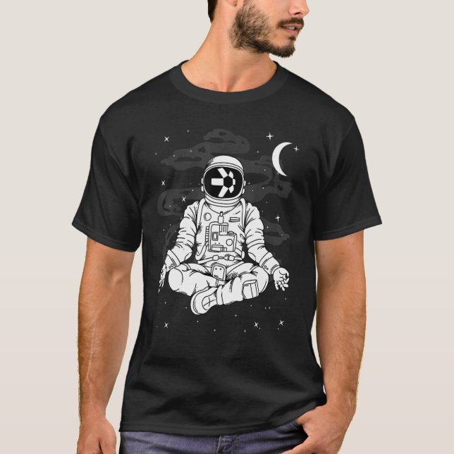 Astronaut Yoga Quant Qnt Coin To The Moon Crypto T T-Shirt (Vorderseite)