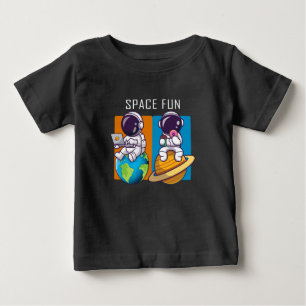 Astronauten, die Spaß am Weltraum haben, Illustrat Baby T-shirt