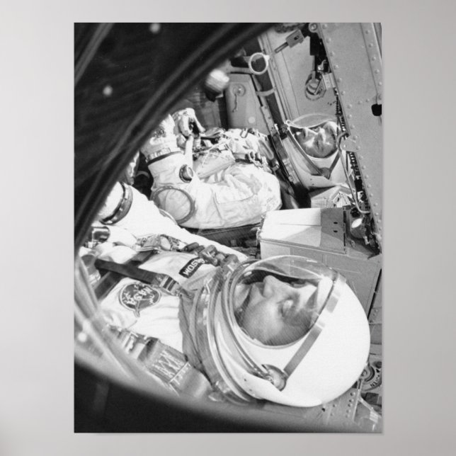 Astronauten im Innern von Gemini 3 Poster (Vorne)
