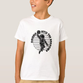 Astronauten spielen Basketball und schwarze Streif T-Shirt